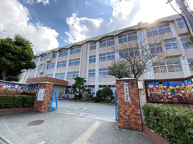 福岡市立奈多小学校（約220m）