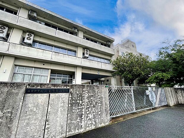 筑紫野市立二日市東小学校（約1,717m）