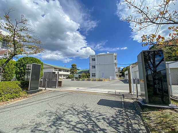 篠栗町立篠栗北中学校 （約1,500m）