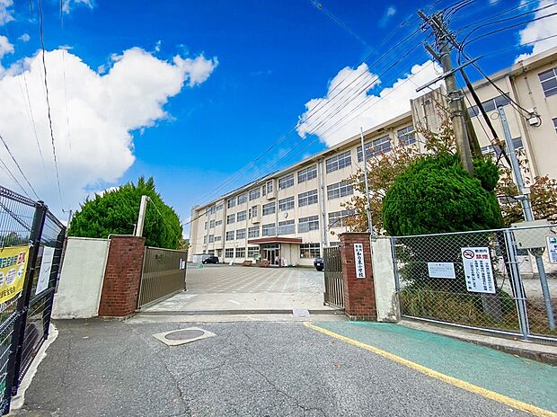 福岡市立和白東小学校(約1,200m)