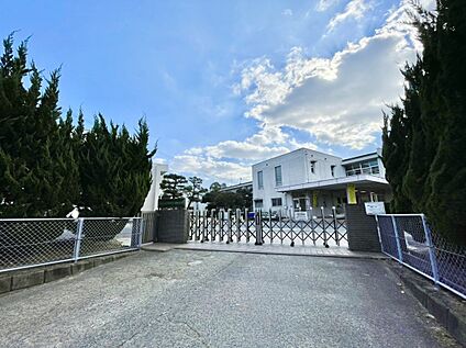 太宰府市立水城西小学校 1232ｍ