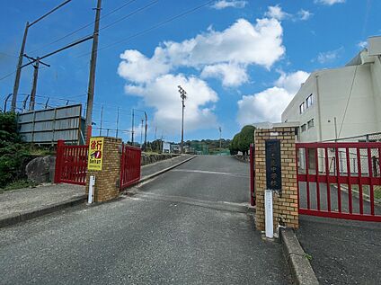 志免町立志免中学校 1000m