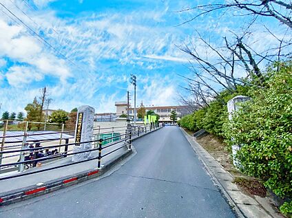須恵町立須恵第二小学校 1600m