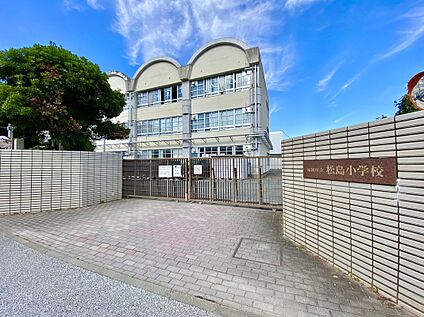 福岡市立松島小学校 800m