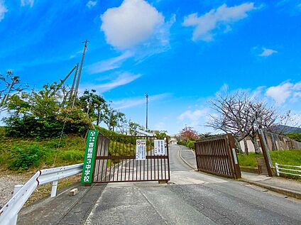 福岡市立香椎第三中学校 1900m