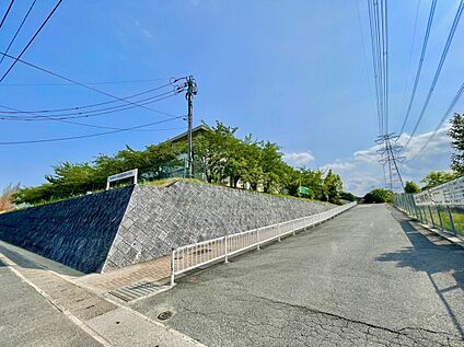 筑紫野市立筑紫野南中学校 2150m
