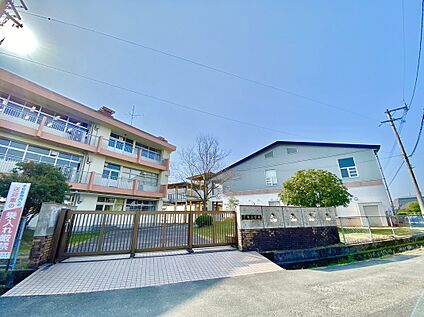 筑前町立三輪小学校 2620m