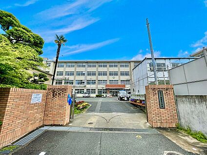 福岡市立西高宮小学校 376m
