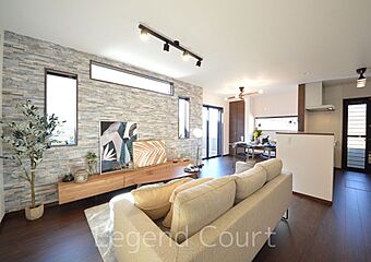 【駅歩７分　残り1棟】南道路で間口が広い敷地約50 坪超、建物全体が陽当り良好で明るい住まい その他