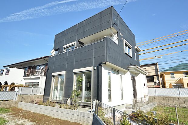 弊社「そら庭」（屋上）付施工例