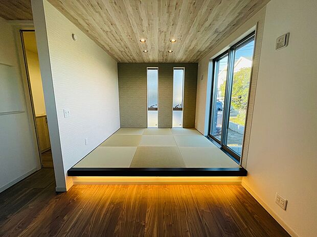【弊社施工例】優しい間接照明付の畳コーナー