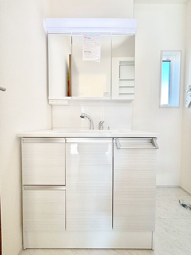 上質な洗面空間がゆとりの時間を演出