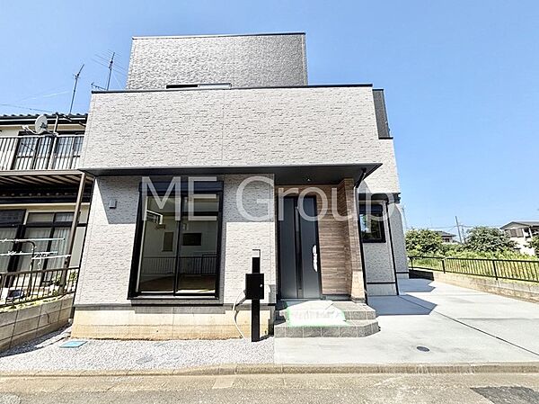 たっぷりの陽光と心地よい風が舞い込む住まい