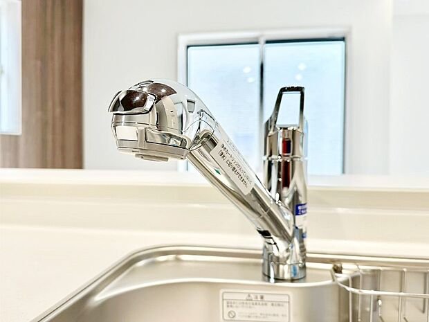 【蛇口一体型浄水器】いつでも清潔なおいしいお水を。一つの水栓で水道水と浄水を使い分け。