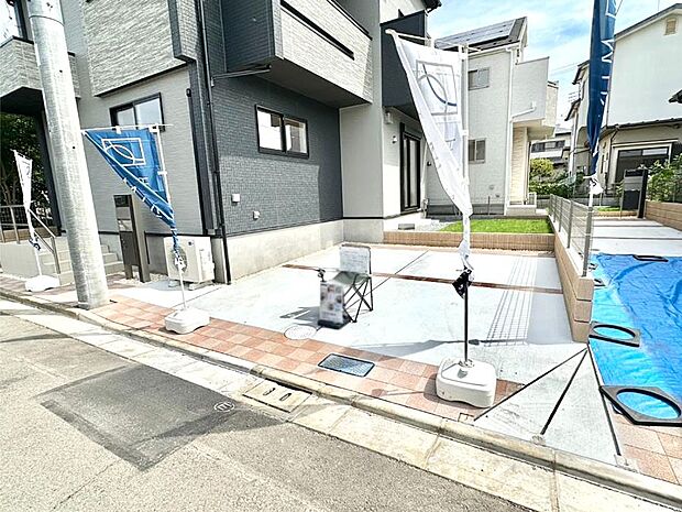 【駐車場】生活に欠かせない駐車スペース。