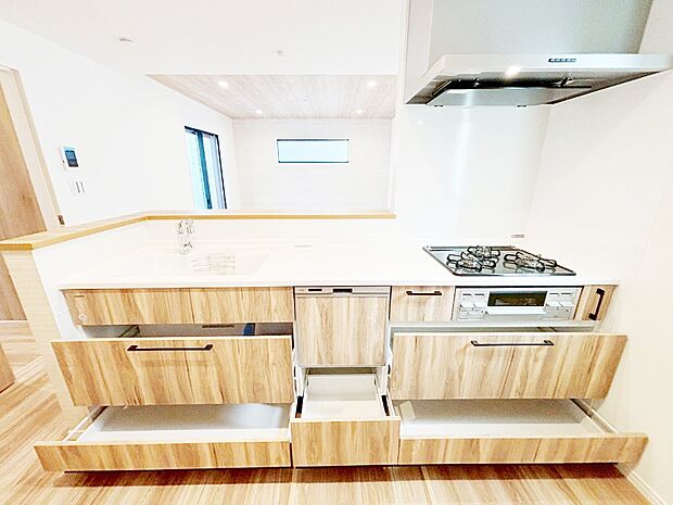 【その他設備(スライド収納)】使いやすさを優先したスライド式収納タイプ！