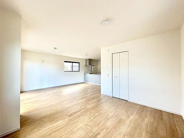 【リビング】住む方の個性が引き出される、インテリアを考えるのが楽しみなリビングです！ 