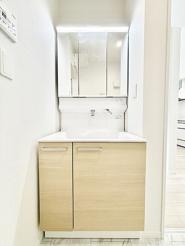 【洗面台・洗面所】収納力と機能性に優れた洗面化粧台