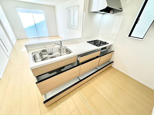 【その他設備(スライド収納)】使いやすさを優先したスライド式収納タイプ！