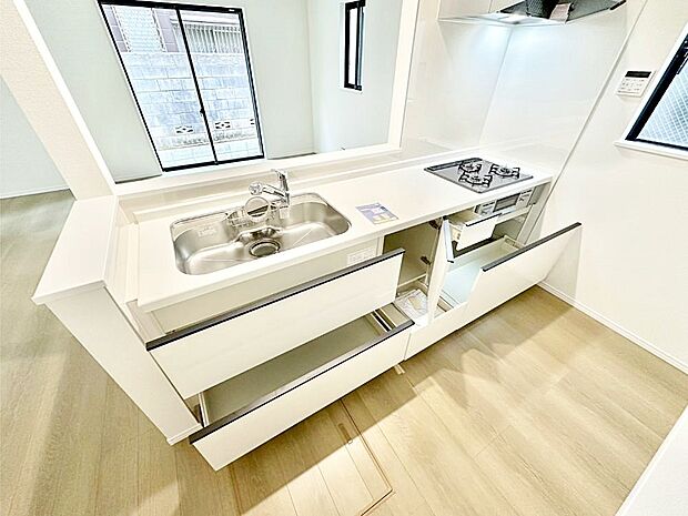 【その他設備(スライド収納)】使いやすさを優先したスライド式収納タイプ！