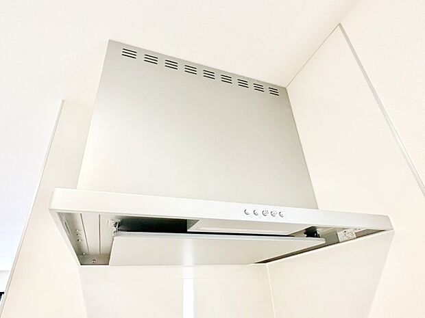 【その他設備(レンジフード)】基本的なお手入れはフィルターのみ！お手入れのしやすさも魅力です。