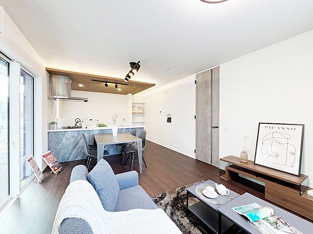 【ダイニング】家族が自然と集まる憩いのスペースになりそう