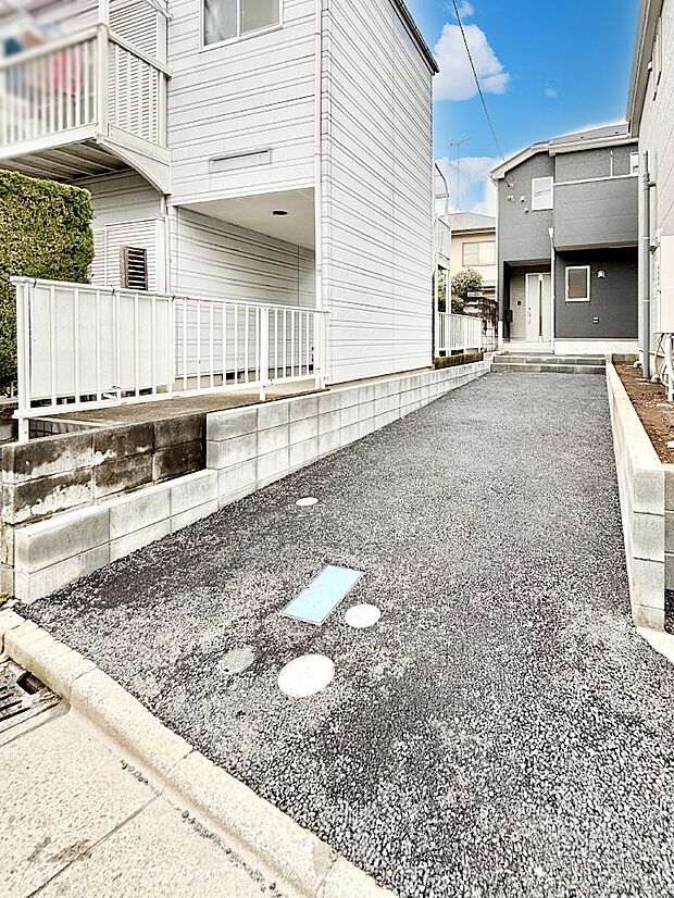 【駐車場】生活に欠かせない駐車スペース。