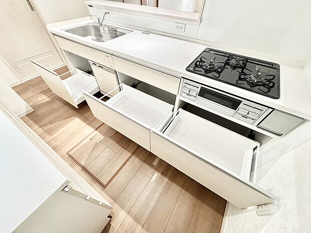 【その他設備(スライド収納)】使いやすさを優先したスライド式収納タイプ！