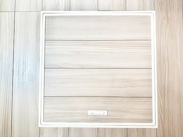 【その他設備(床下収納)】床下収納付き!日用品・非常用品の収納にも大活躍。