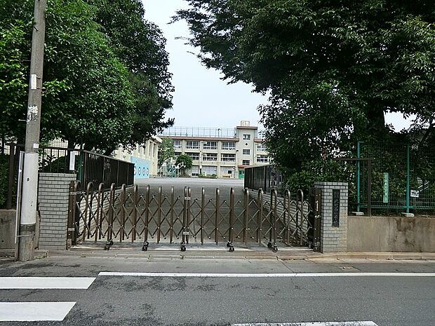 練馬区立北町西小学校（約950m・徒歩12分）