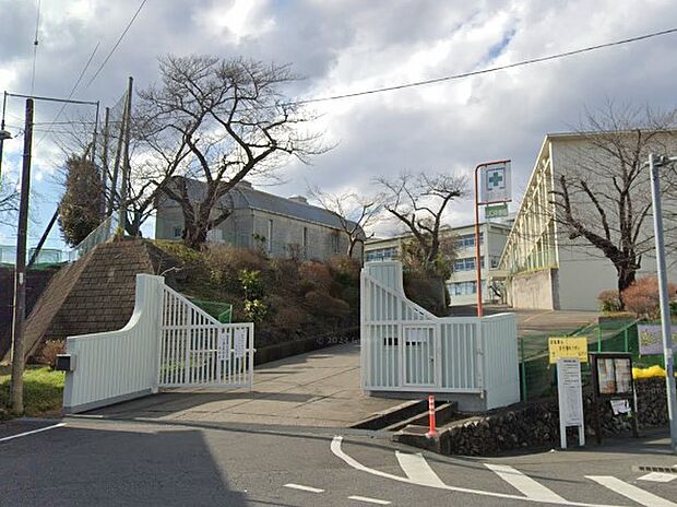 所沢市立山口中学校（約600m）