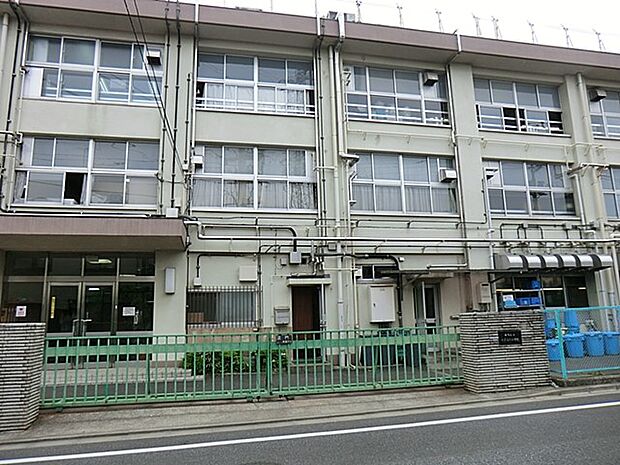 練馬区立大泉第六小学校（約850m）