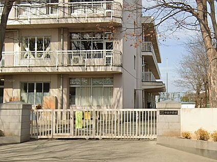 所沢市立中央中学校 900m