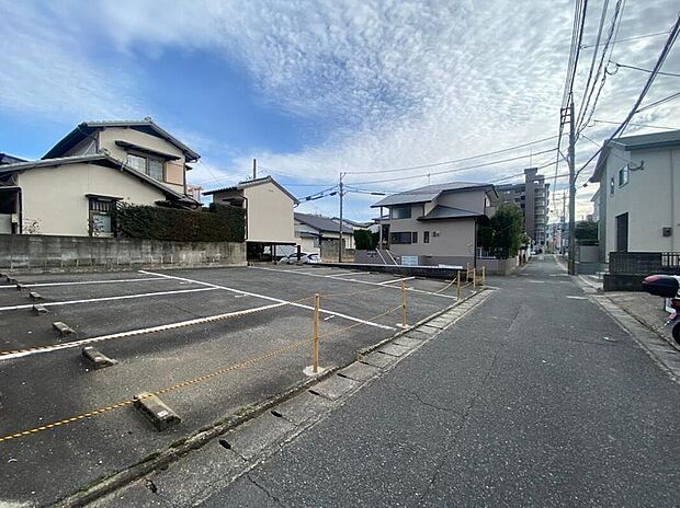 【前面道路含む現地写真】
現地(2026年2月)撮影