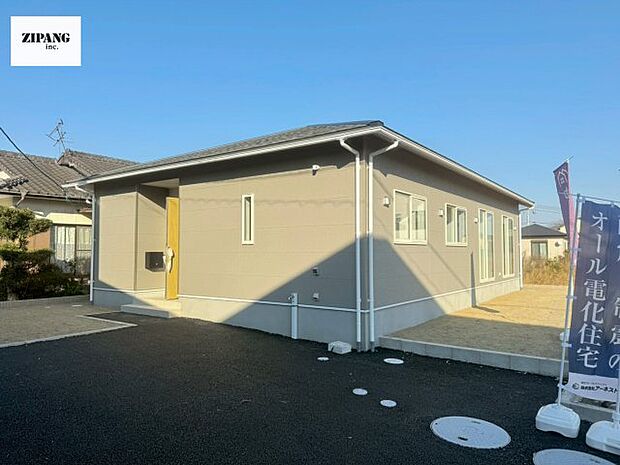 【現地外観写真】現地完成済みですので即日見学可能です♪周辺物件とともにご紹介させていただきますのでお気軽にお問い合わせください!