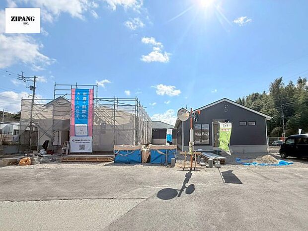 【外観】【即日見学可能】現地完成済みですので即日見学可能です♪周辺物件とともにご紹介させていただきますのでお気軽にお問い合わせください♪（2026年3月撮影）