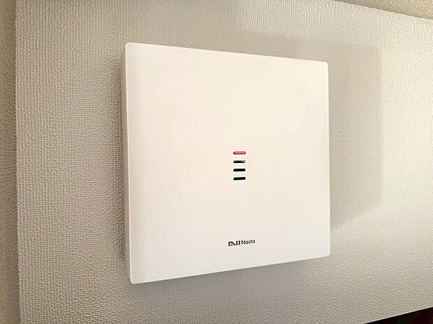 【◆床暖房】リビングには床暖房が広範囲で設置されております。寒い時期には重宝します。足元から身体全体をポカポカ温めてくれます。ハウスダストも減少出来ますので健康にもおススメです。