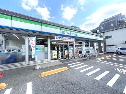 ファミリーマート 約160ｍ(徒歩2分)