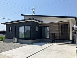 香川県丸亀市柞原町字上所267番地2,3,5