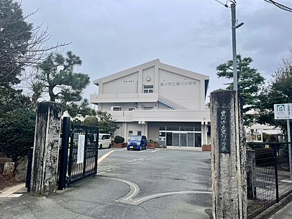豊川小学校 約440m(徒歩約6分)