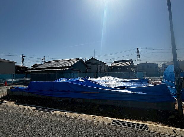 【【C棟 現地写真】】現在建築中です。完成に向けて順調に工事が進んでいます。