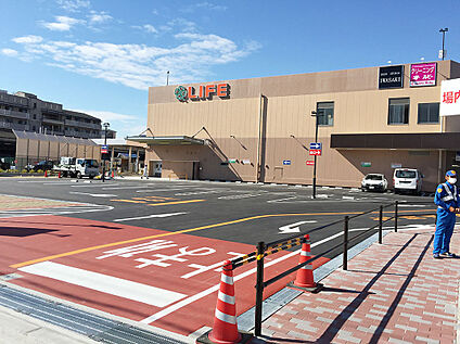 ライフ　東淡路店 約353ｍ(徒歩約4分)