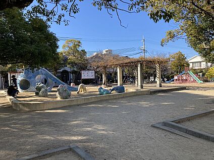北雁替公園 約235ｍ(徒歩約1分)