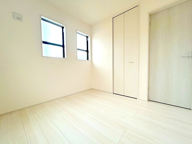 【居室】風通しのいい自由なプライベート空間。ゆっくりとくつろぐスペースとしてもご利用いただけます!