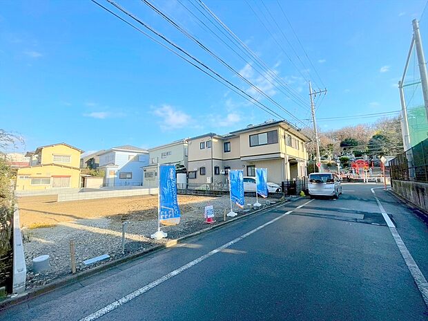 【前面道路含む現地写真】南西側6m公道に面しています