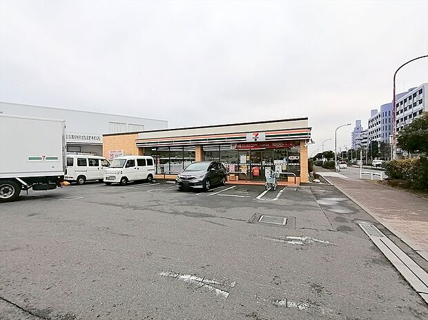 セブンイレブン国立泉1丁目店(約520m)