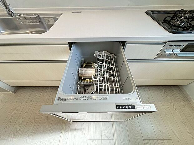 【その他設備】☆給湯器リモコン☆スイッチひとつでお湯張りできます♪追い炊き機能があるのでいつでも温かなお風呂タイムを♪