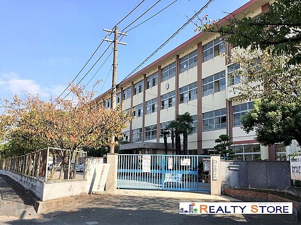 福岡市立壱岐中学校（約1,400m）