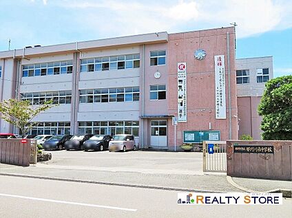 那珂川市立那珂川南中学校 800m