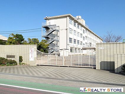 福岡市立元岡中学校 2000m